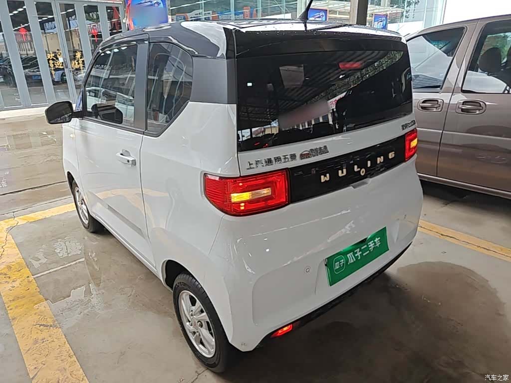 Wuling MINIEV, 2021 все фото