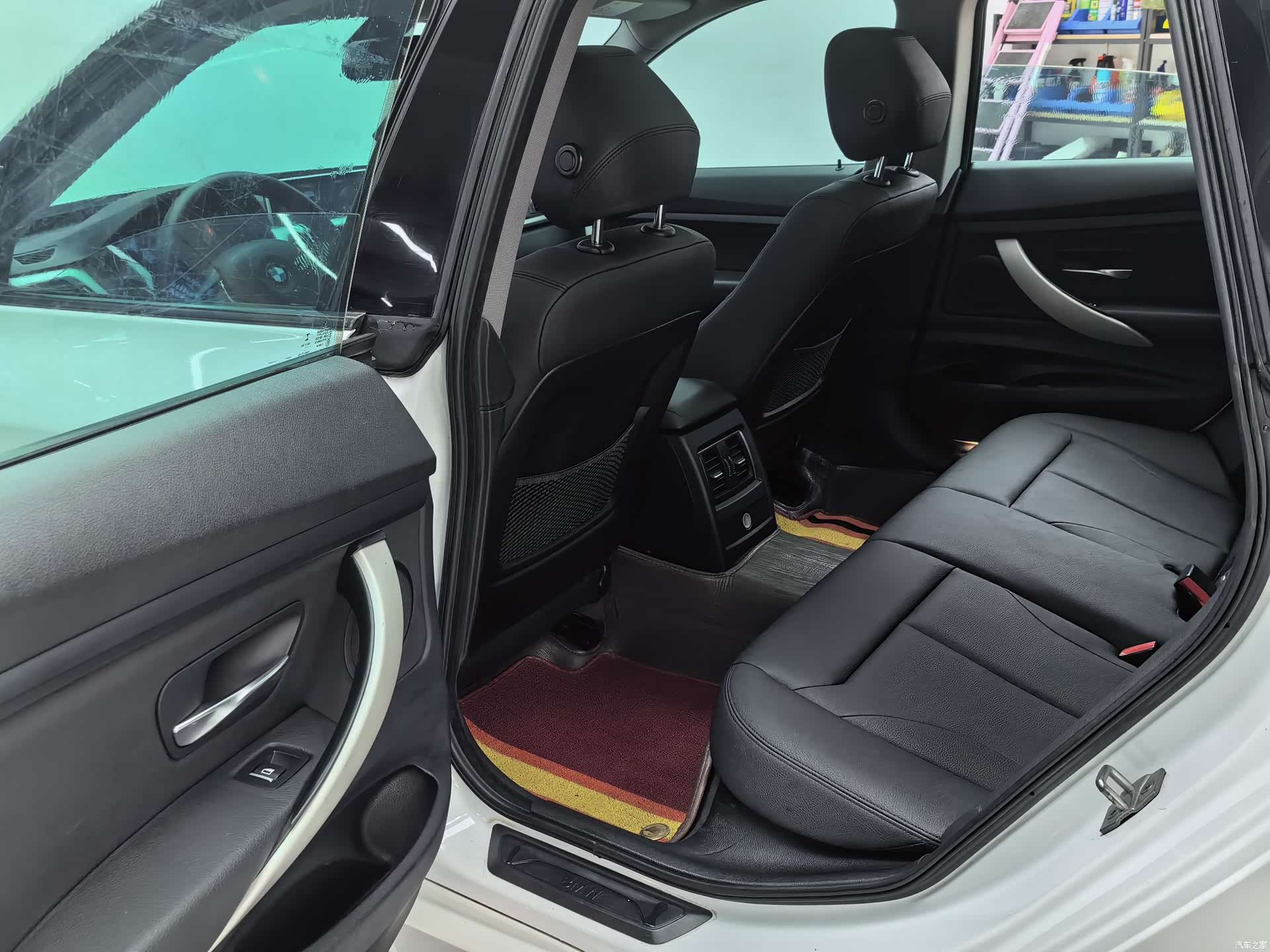 BMW 3 Series, 2017 16