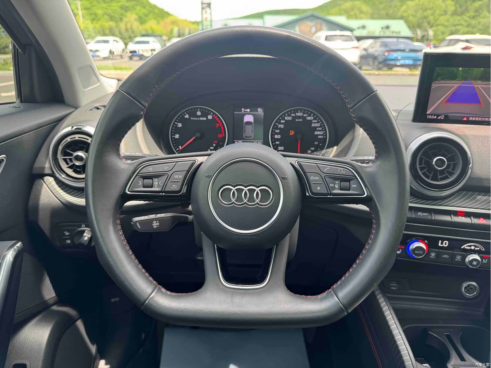 Audi Q2L, 2021 15