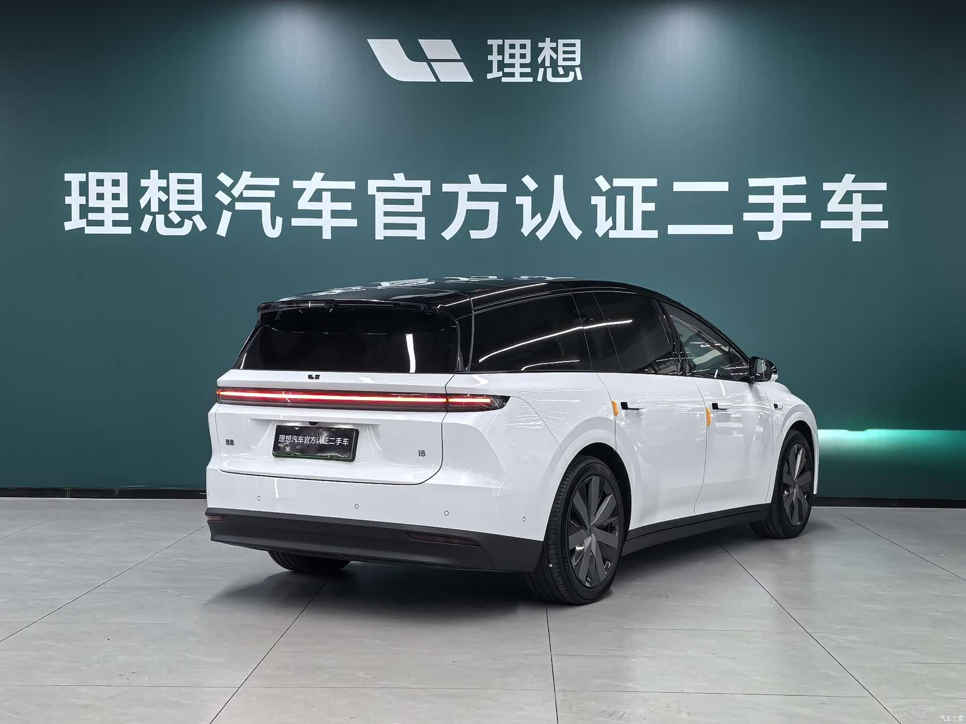 Li Auto i8, 2025 4