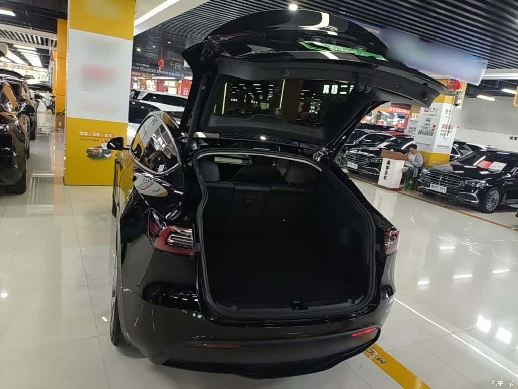 Tesla Model Y, 2021 19