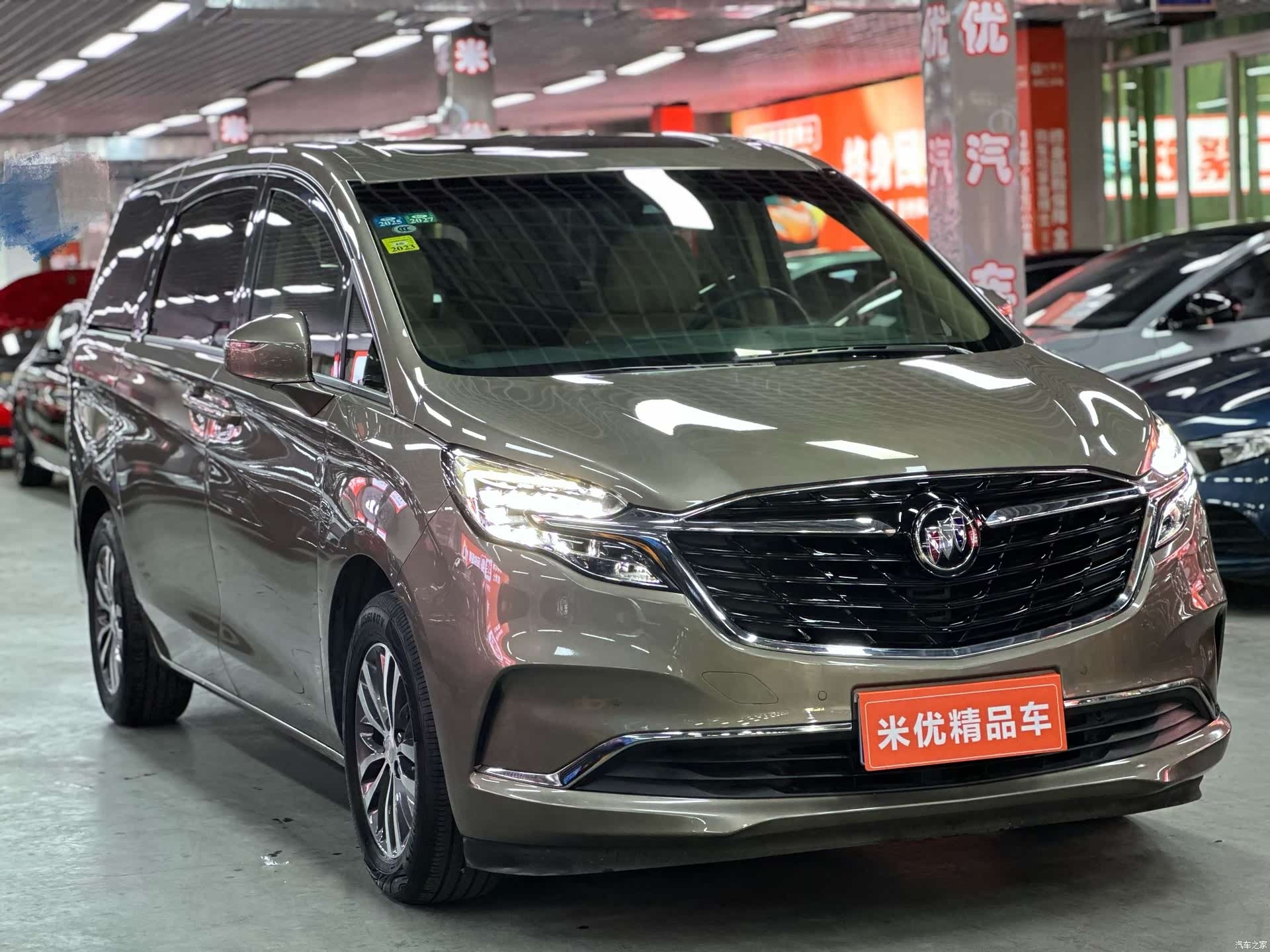 Buick GL8, 2021 все фото