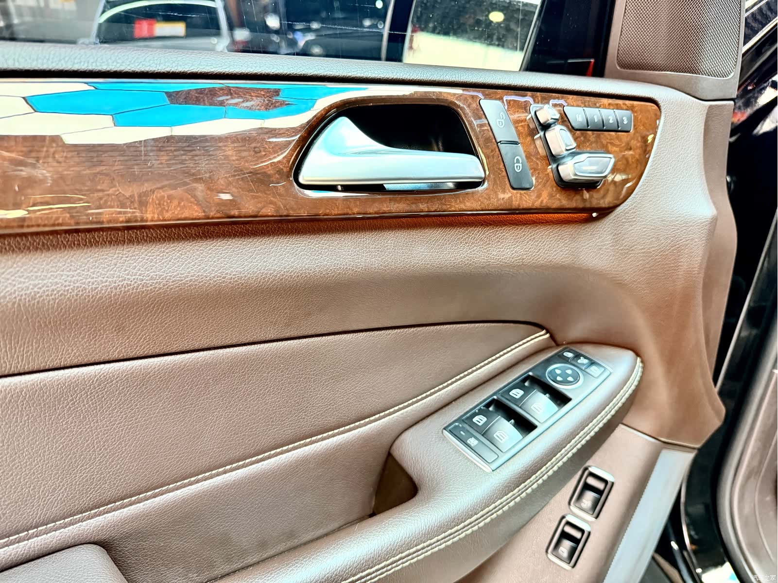 Mercedes-Benz GLS, 2017 8