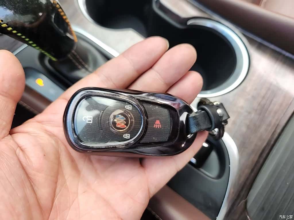 Buick Envision Plus, 2016 9