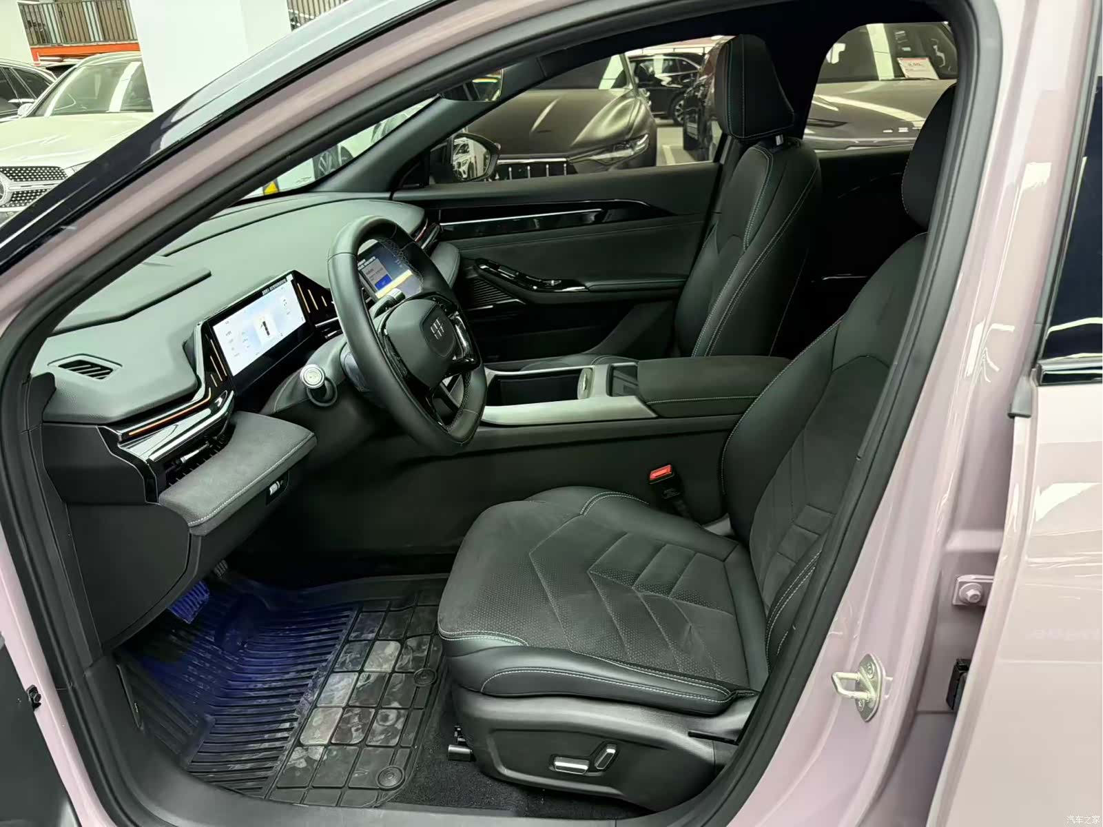 Geely Galaxy L6, 2024 4