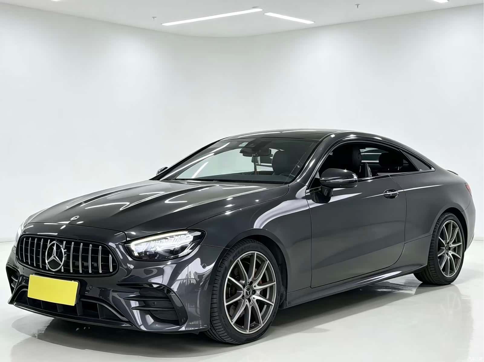 Mercedes-Benz E-Class, 2021 1