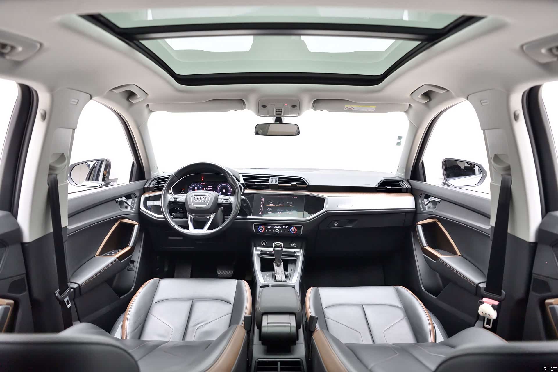 Audi Q3, 2021 9