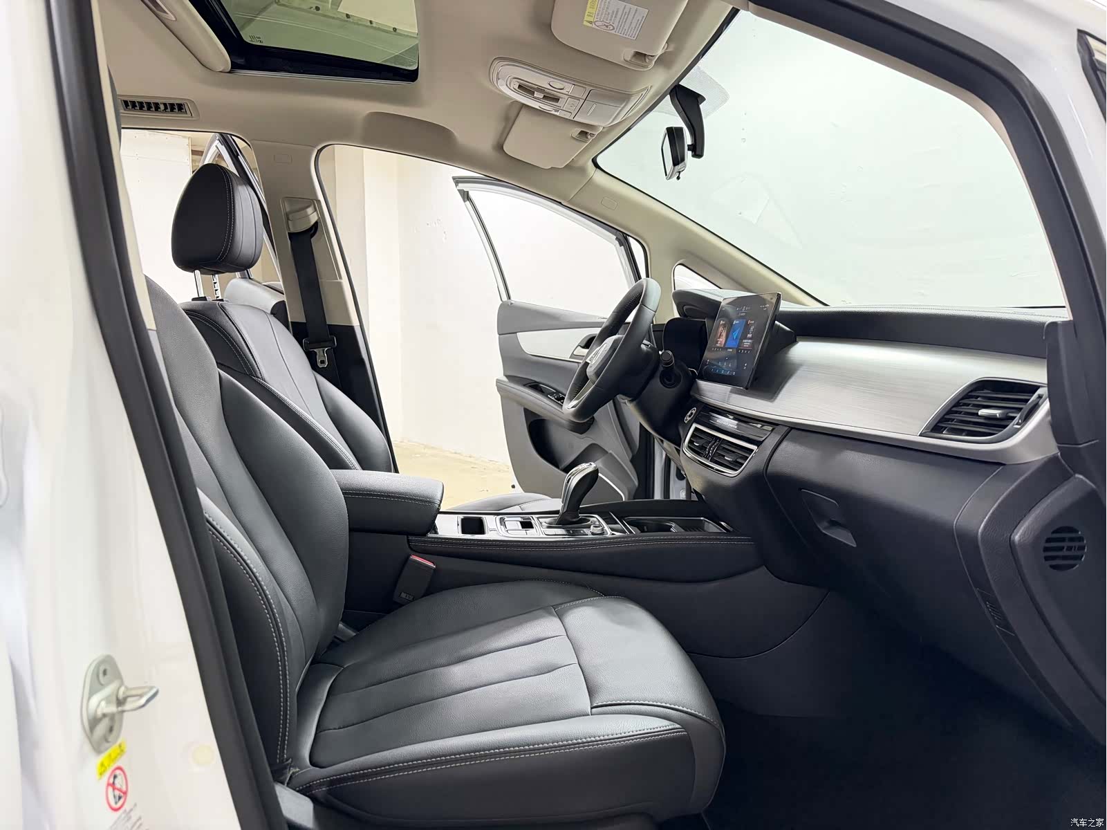BYD Song, 2022 8