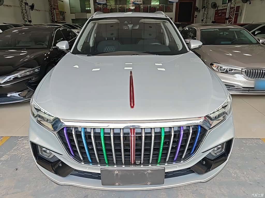 Hongqi HS5, 2019 3