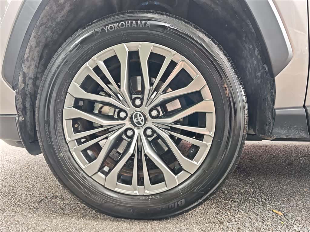 Toyota Wildlander, 2023 29