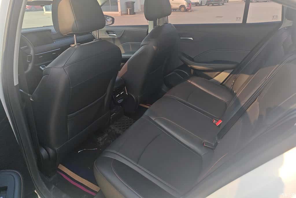 Roewe i5, 2024 11