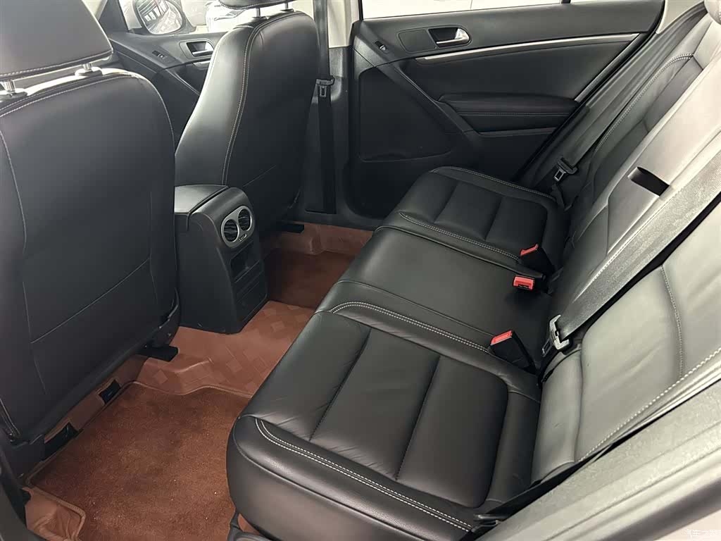 Volkswagen Tiguan, 2019 14