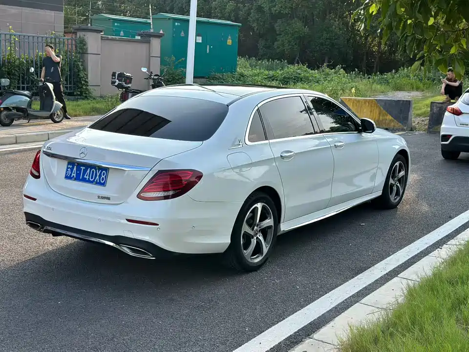 Mercedes-Benz E-class Mercedes-Benz E-class