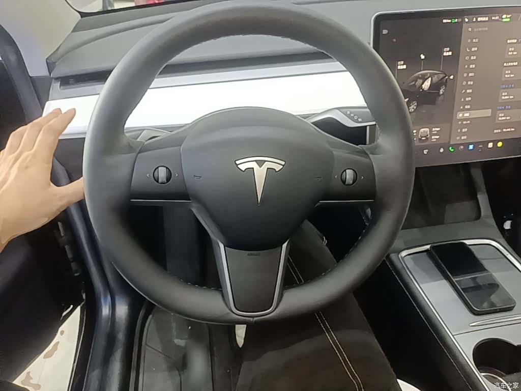 Tesla Model Y, 2022 11
