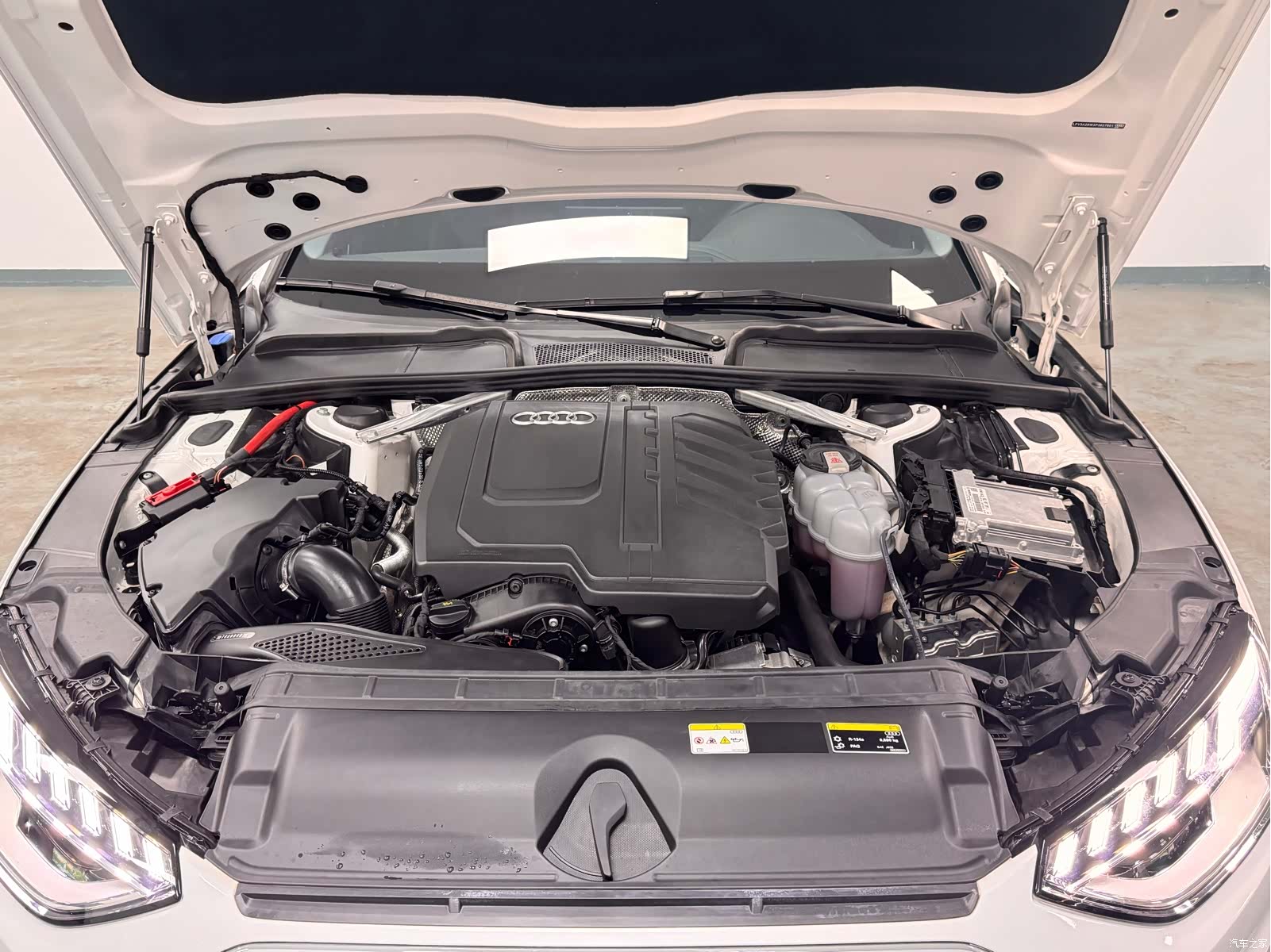 Audi A4L, 2023 14