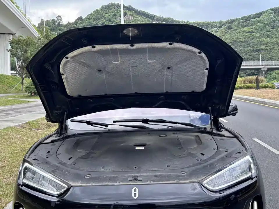 AITO Ask the world M5