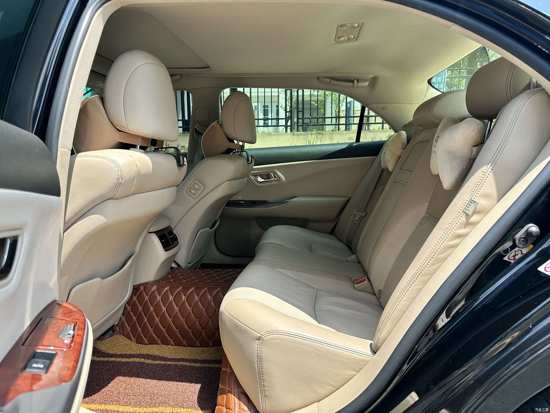 Toyota Crown, 2015 6
