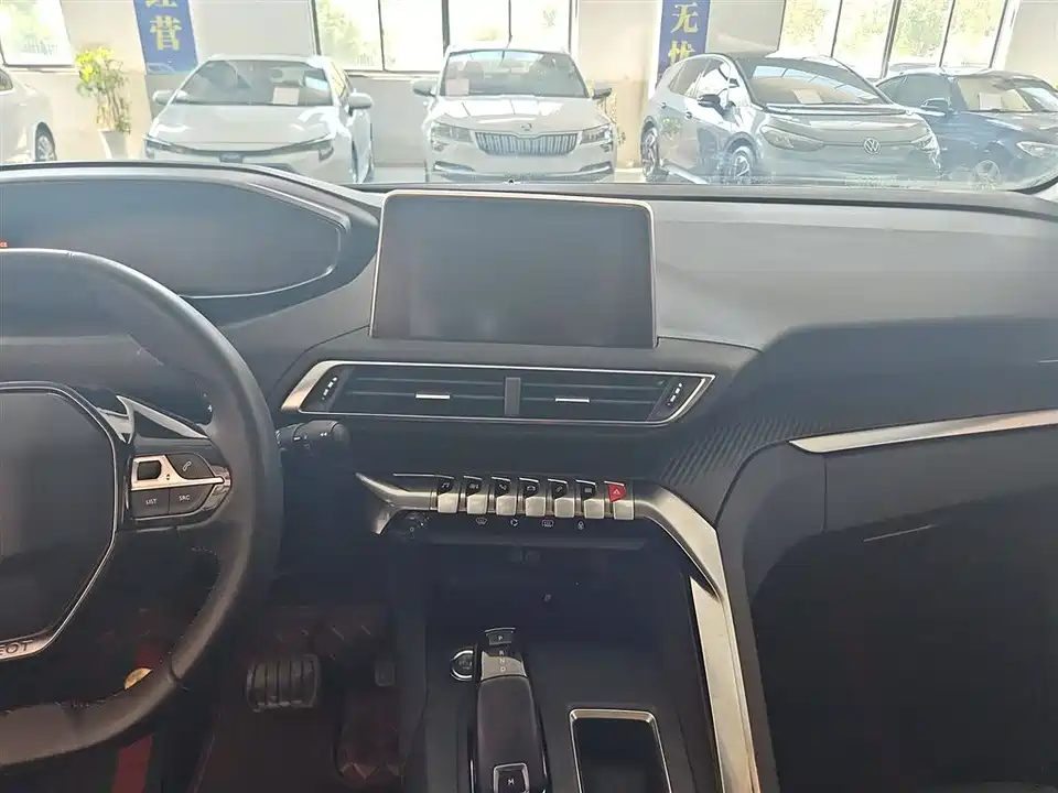 Peugeot 5008 Peugeot 5008