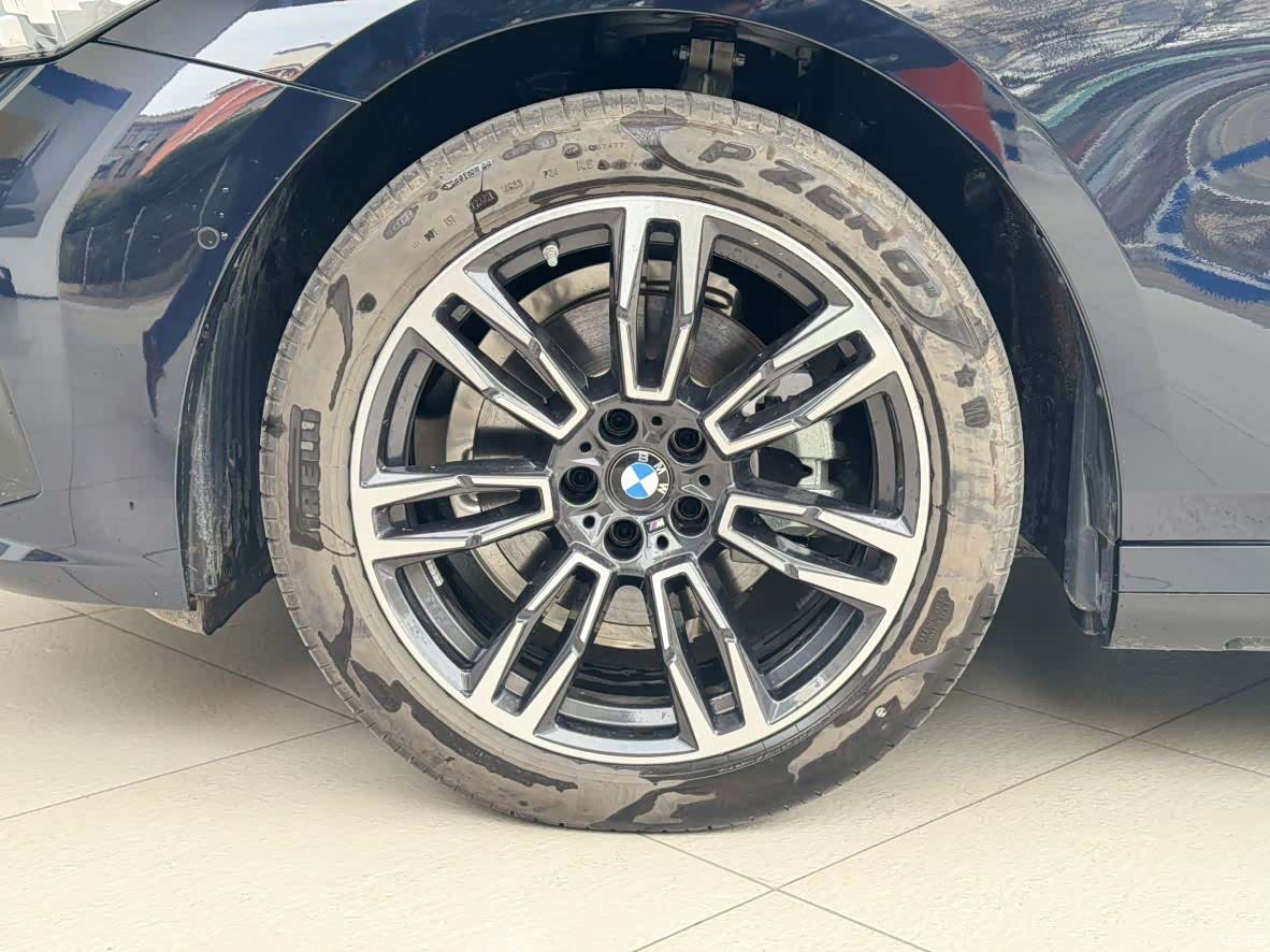 BMW 5 Series, 2026 9