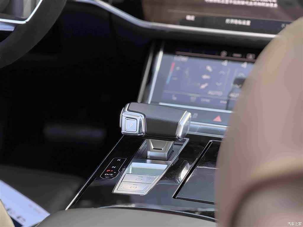 Audi A8L, 2021 22