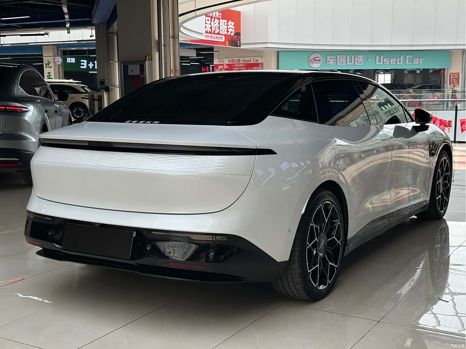 Zeekr 007, 2024 4