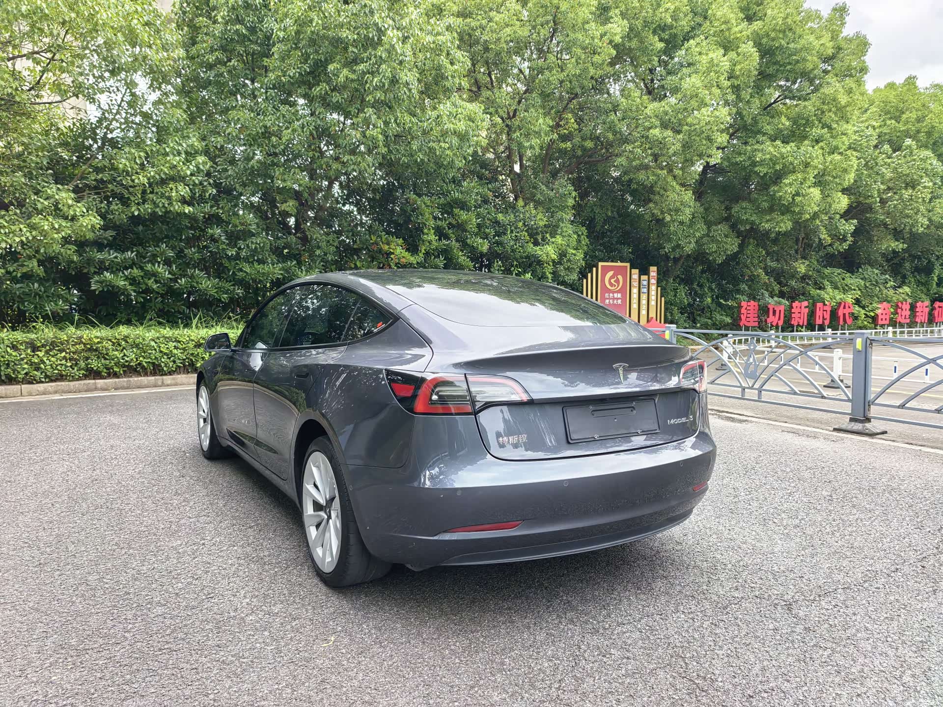 Tesla Model 3, 2021 все фото