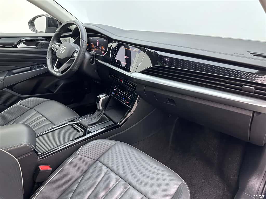 Volkswagen Passat, 2023 18
