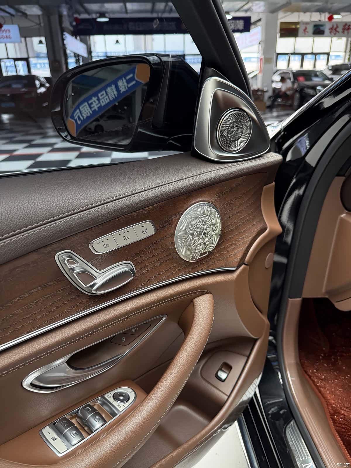 Mercedes-Benz E-Class, 2019 18