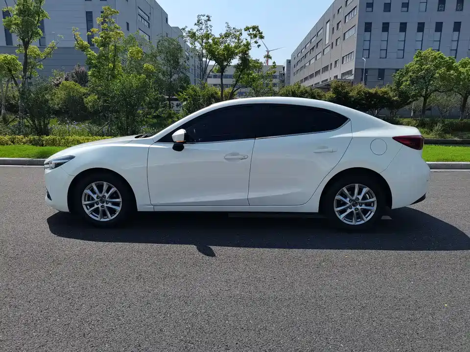 Mazda 3 Angkesaila