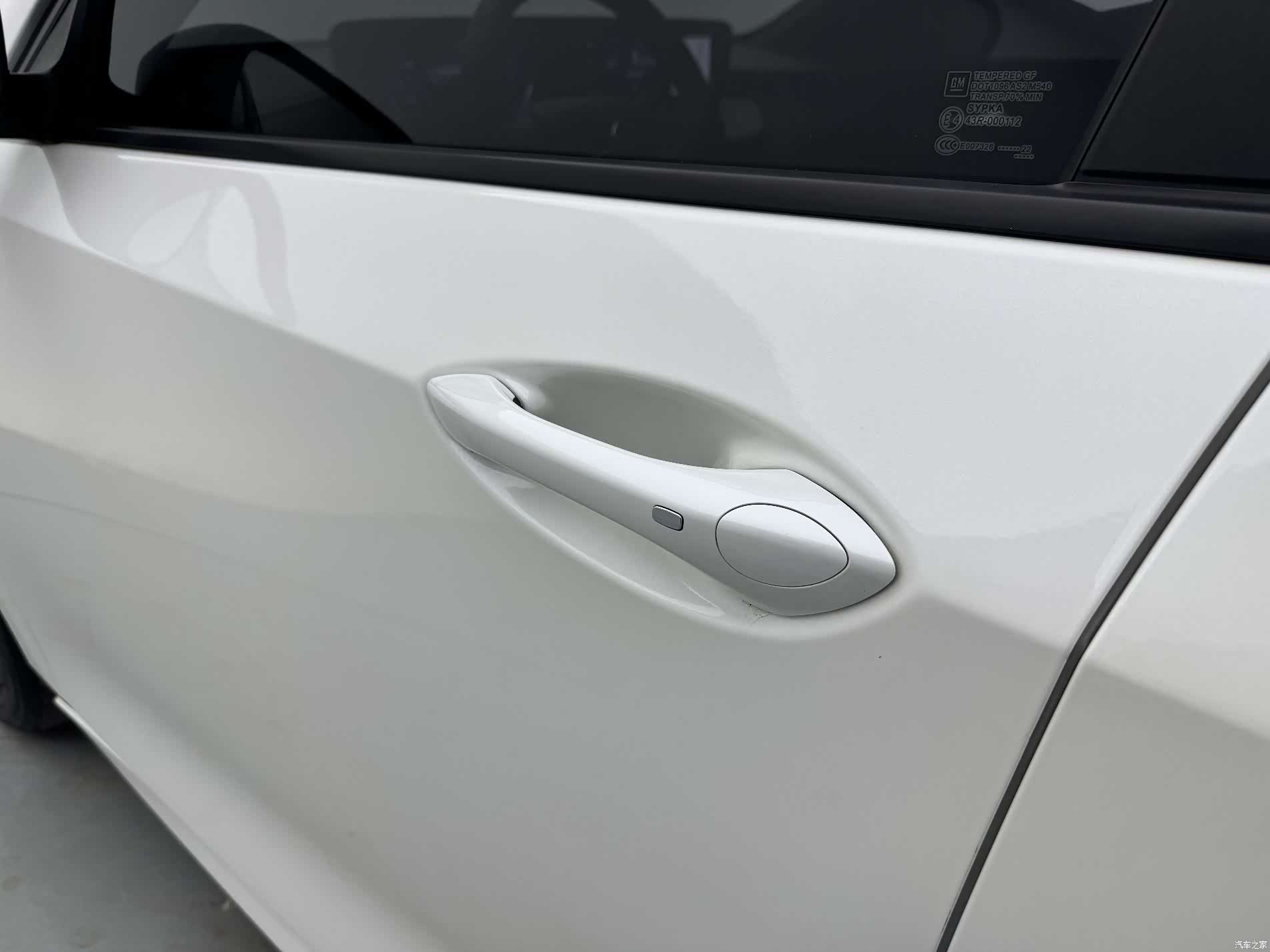 Buick Verano, 2022 29