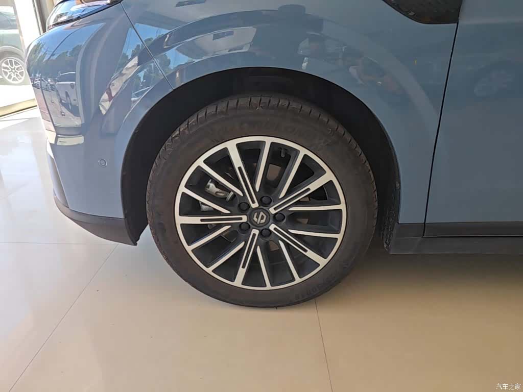 Leapmotor B10, 2025 23