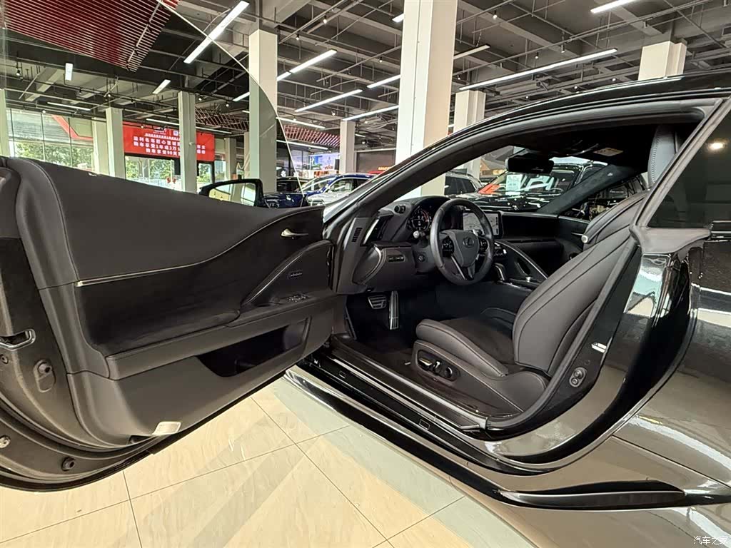 Lexus LC, 2023 30