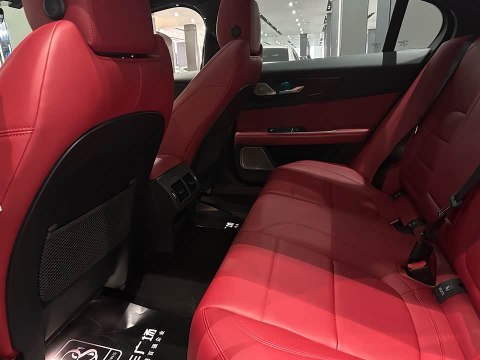 Jaguar XEL