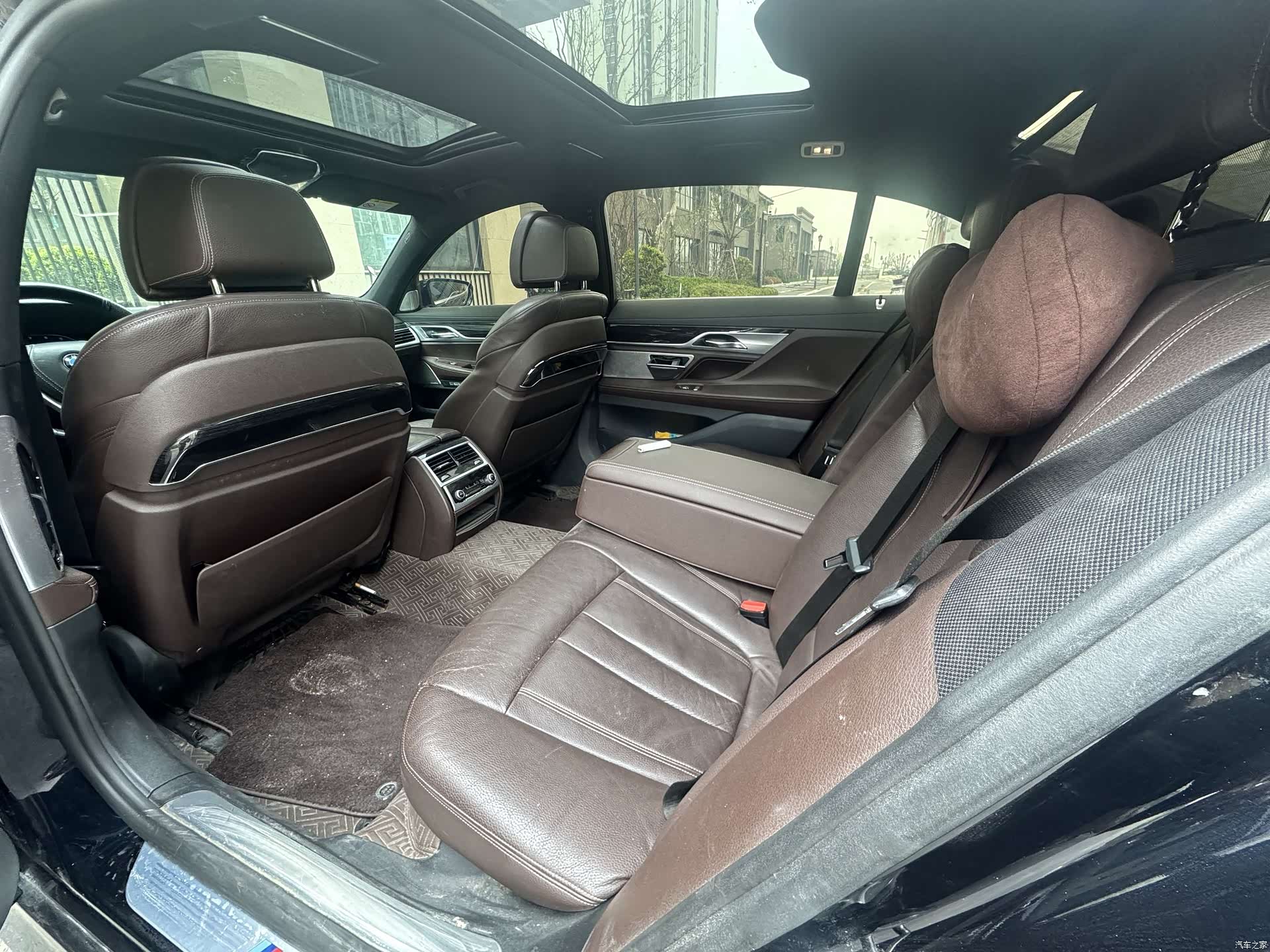 BMW 7 Series, 2018 все фото