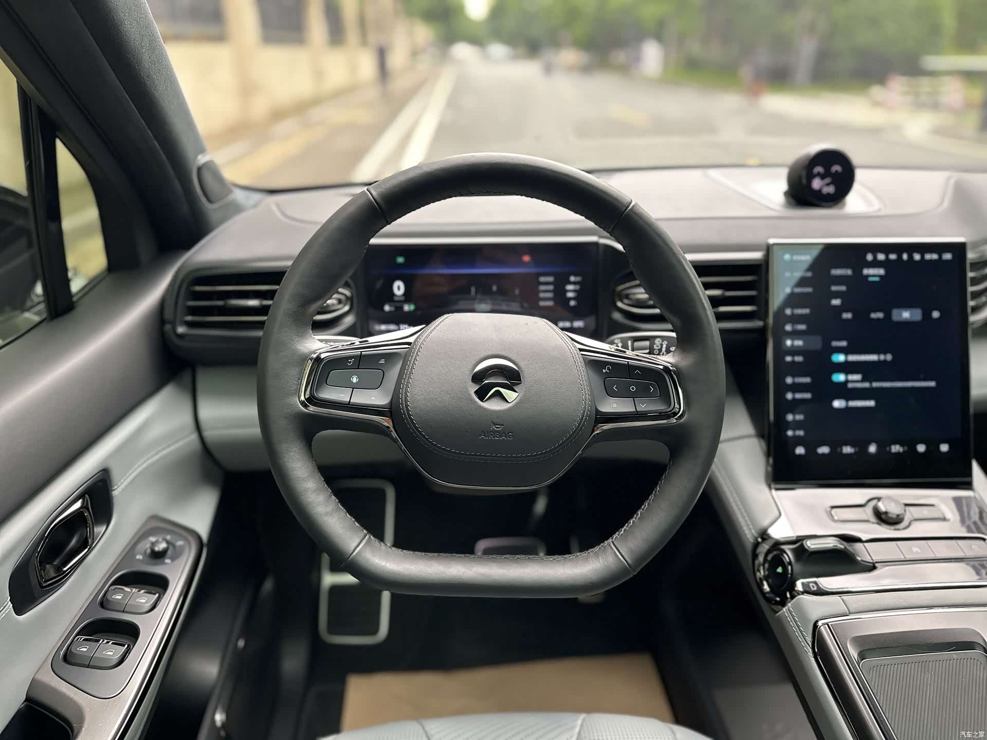 NIO ES8, 2022 15