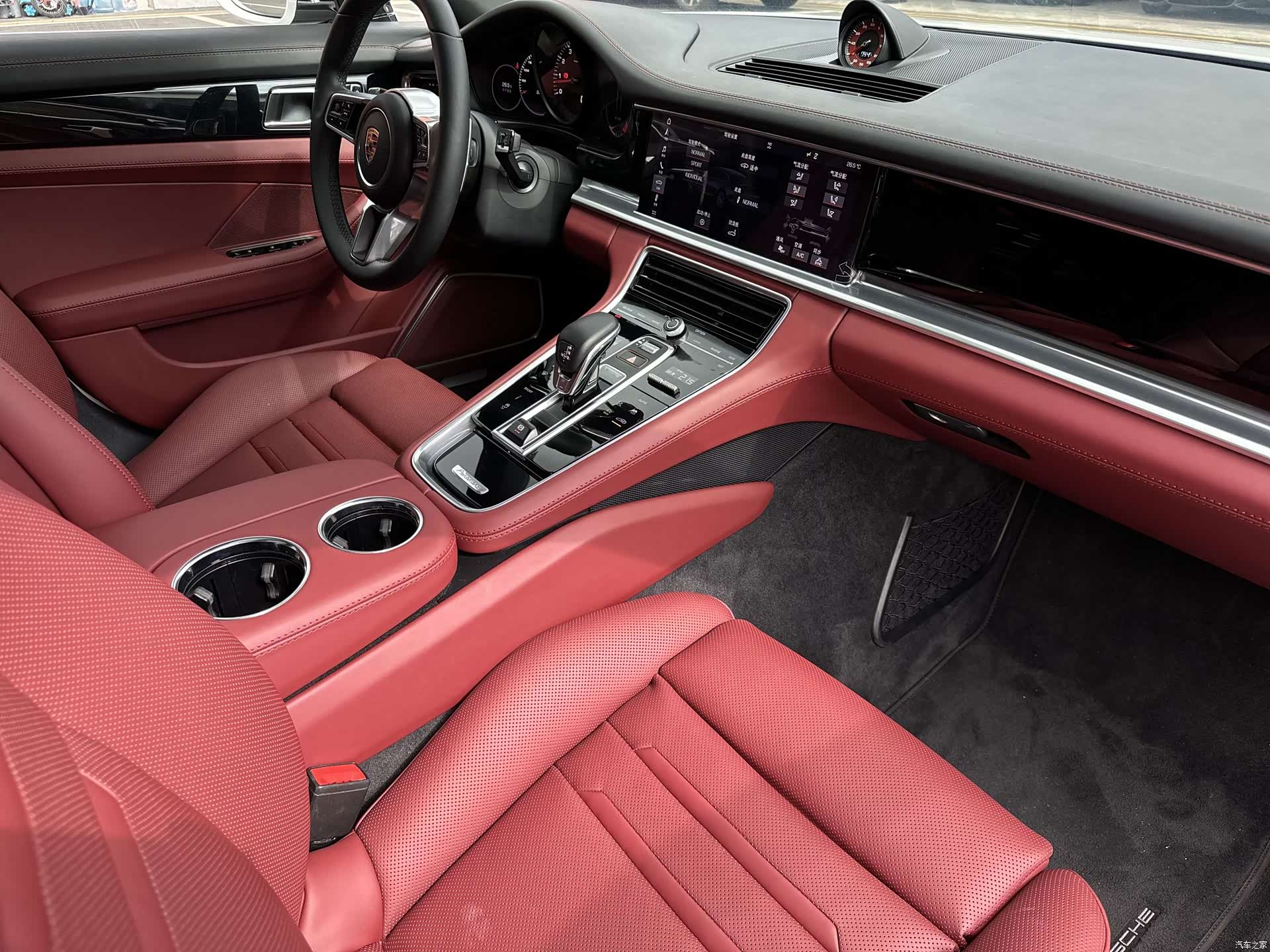 Porsche Panamera, 2019 7