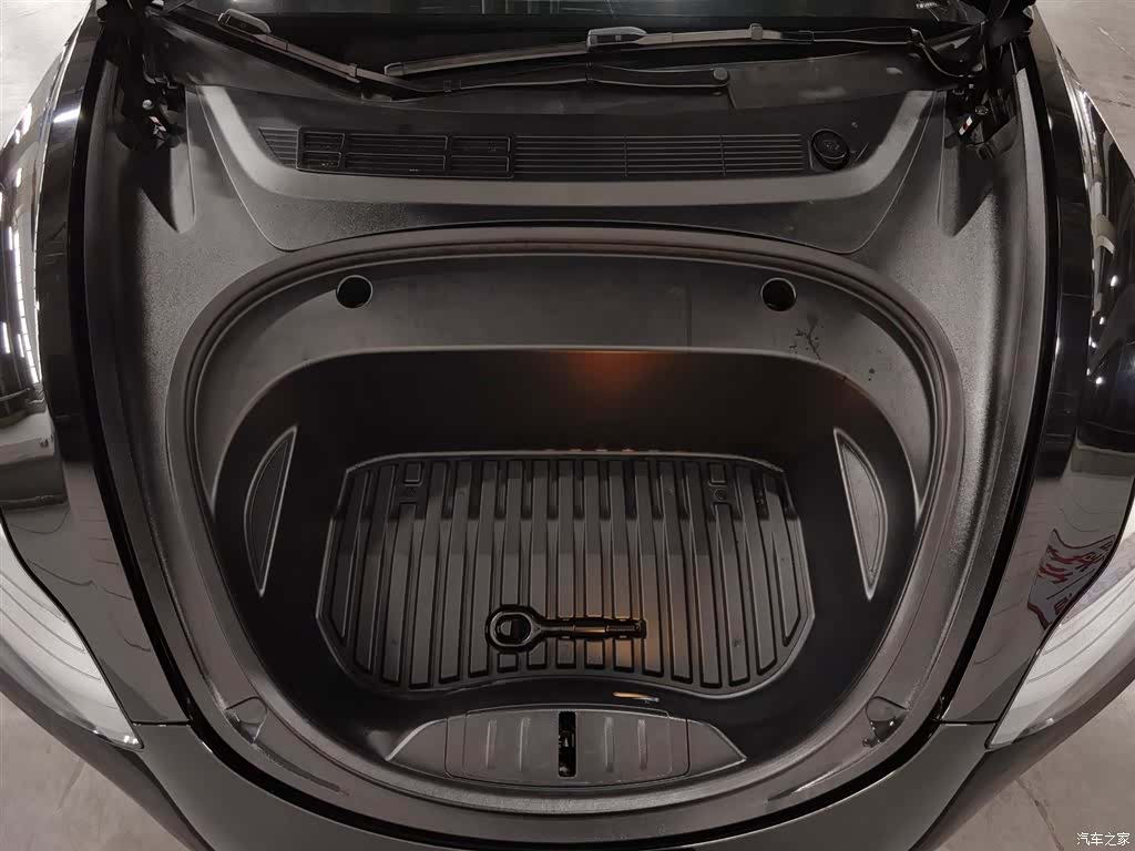 Tesla Model 3, 2022 6