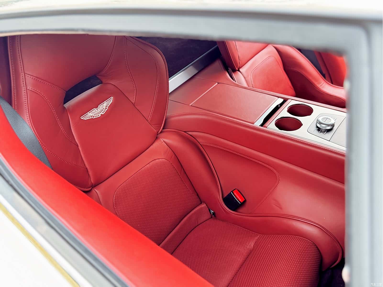 Aston Martin Rapide, 2017 20