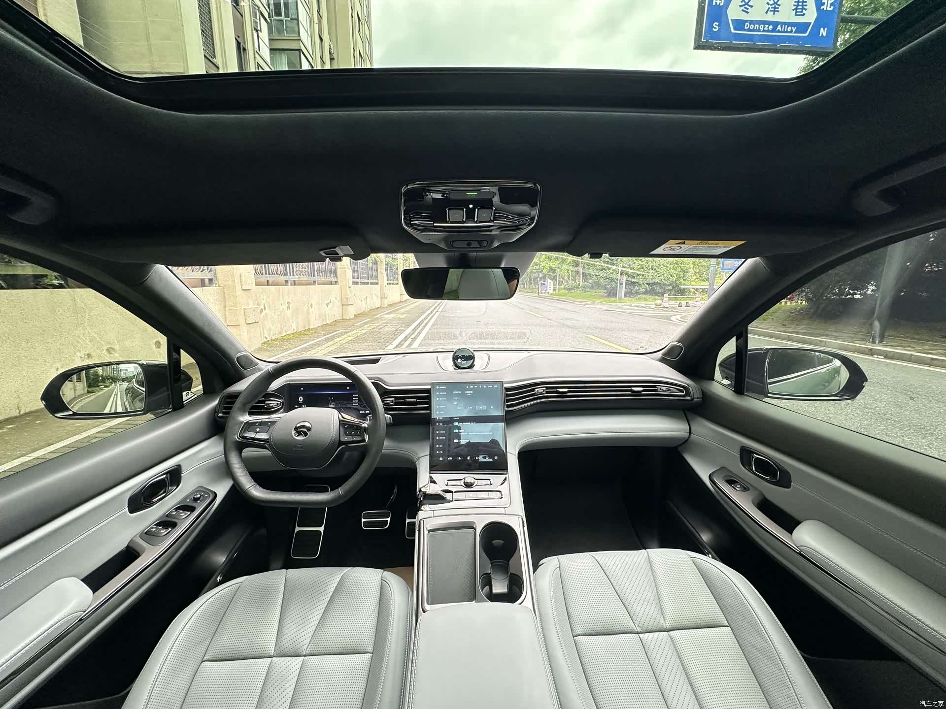 NIO ES8, 2022 17