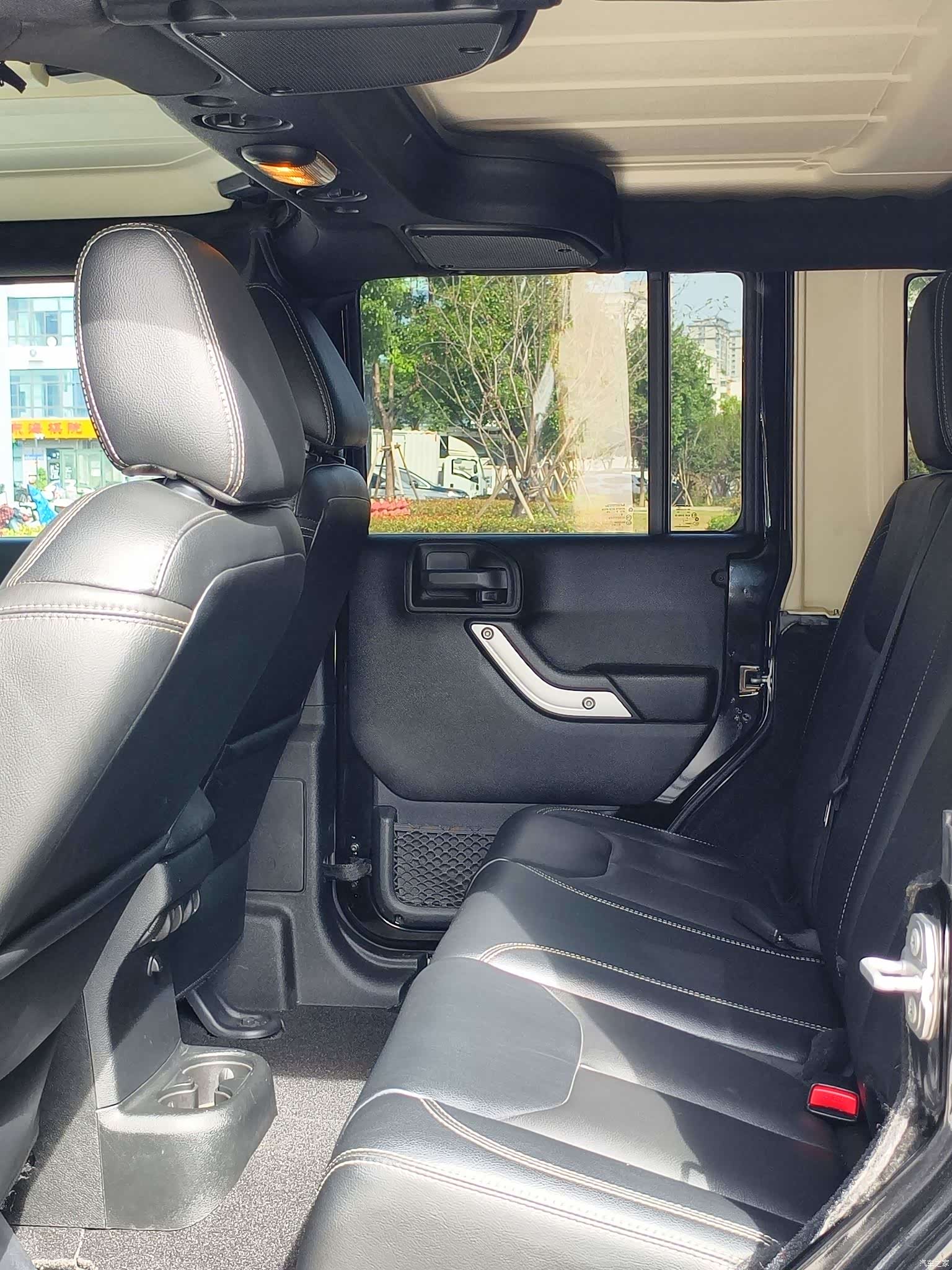 Jeep Wrangler, 2018 10