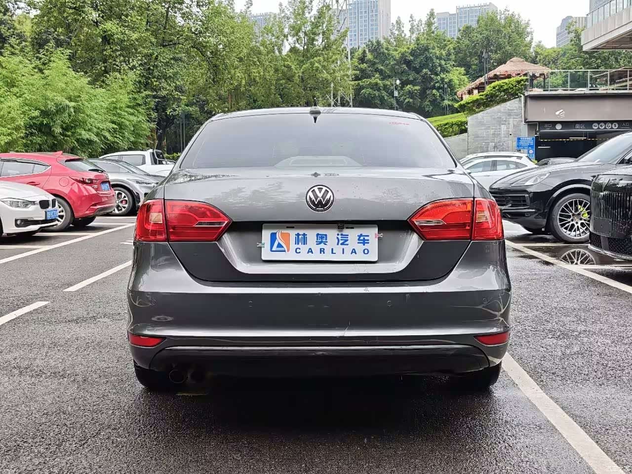Volkswagen Sagitar, 2014 6