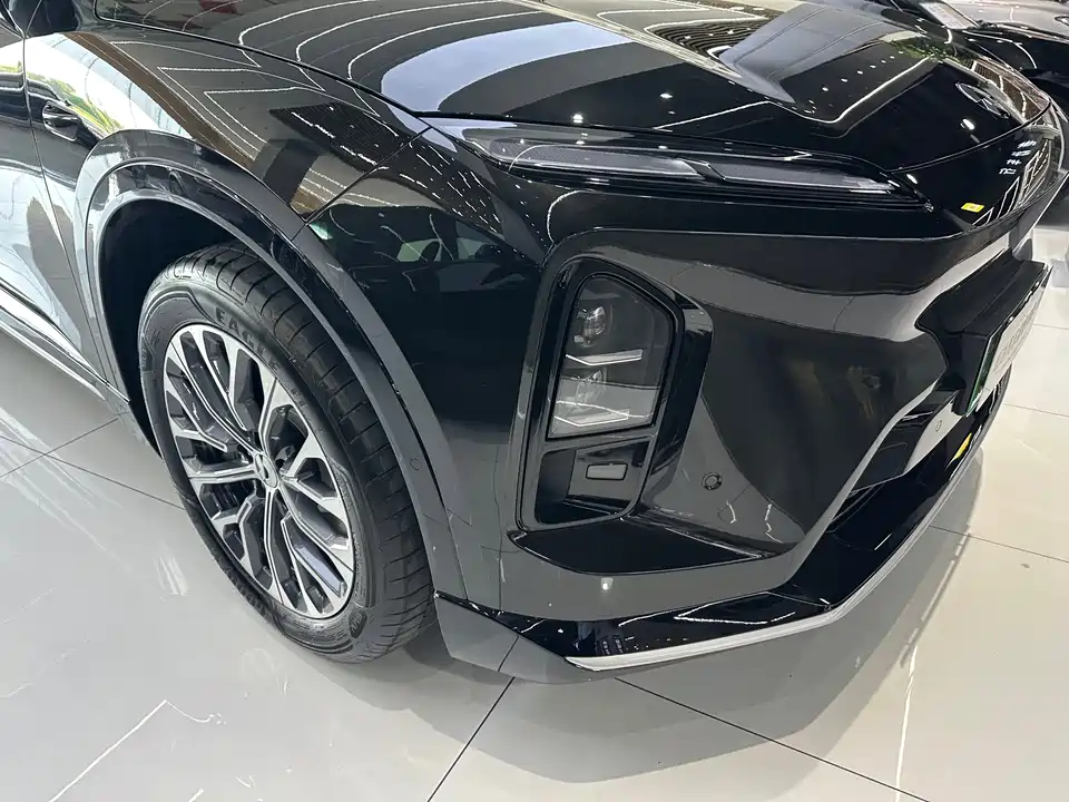 NIO ES6