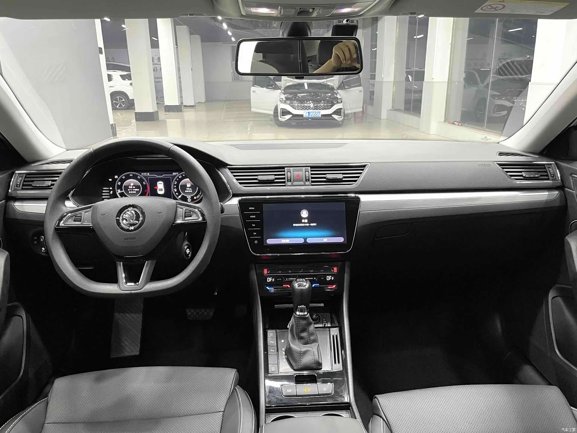 Skoda Superb, 2022 9