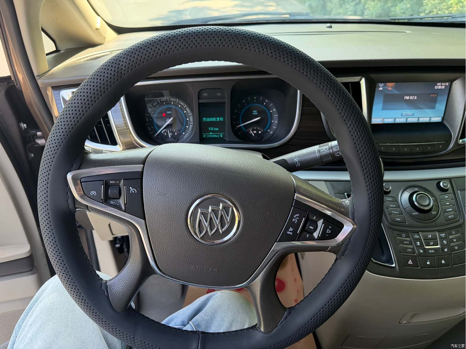 Buick GL8, 2013 20