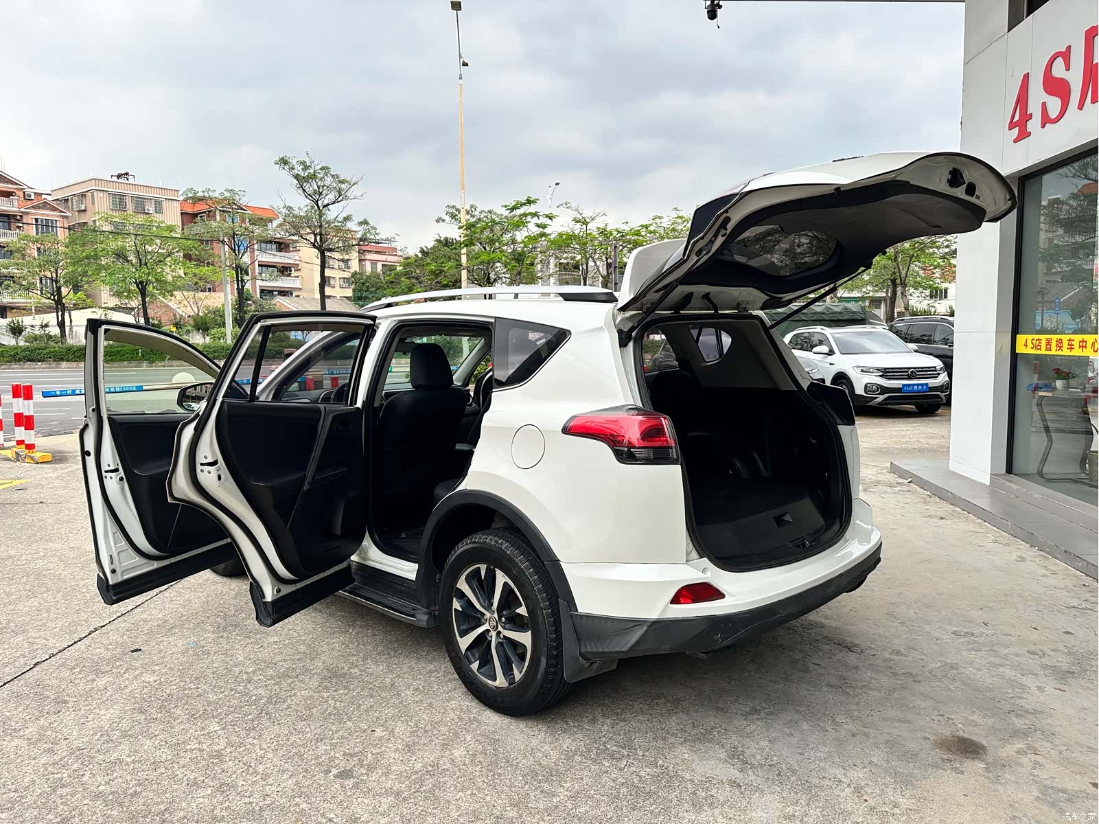 Toyota RAV4, 2017 21