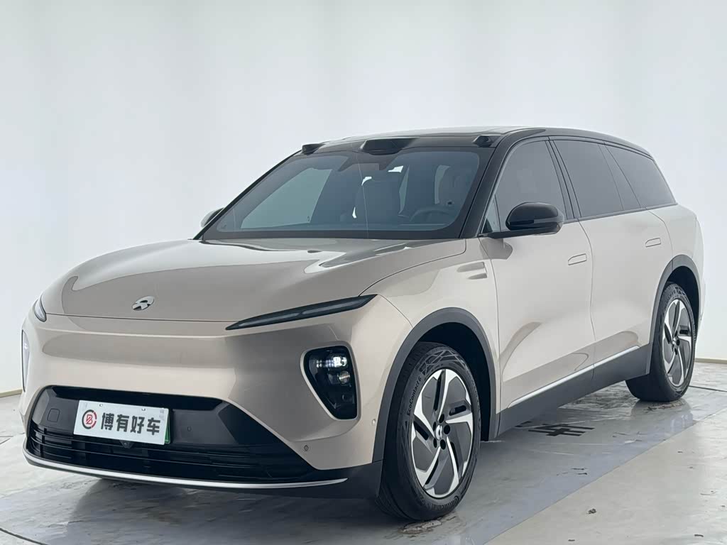NIO ES8