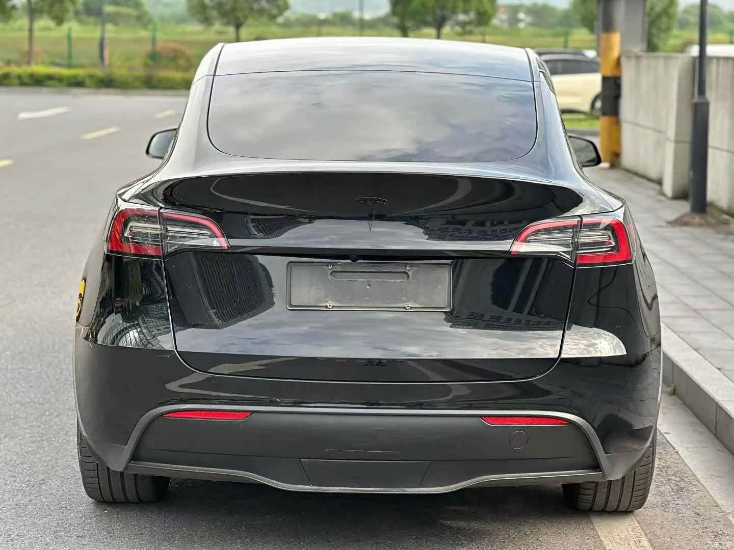 Tesla Model Y, 2021 8