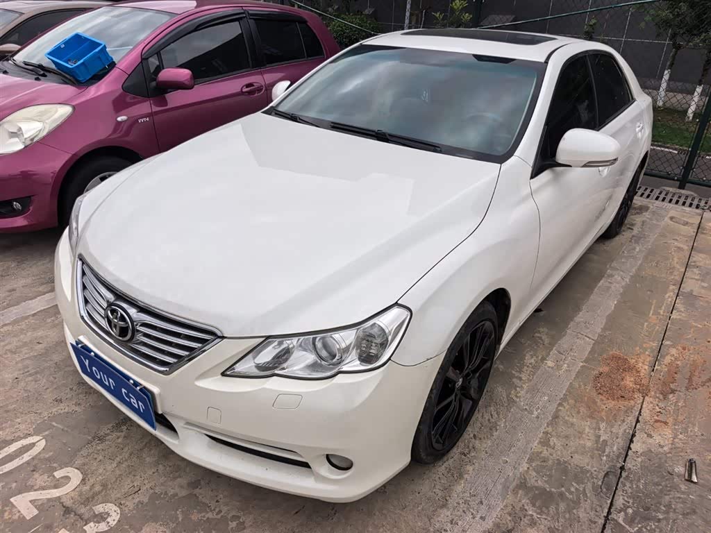 Toyota Reiz