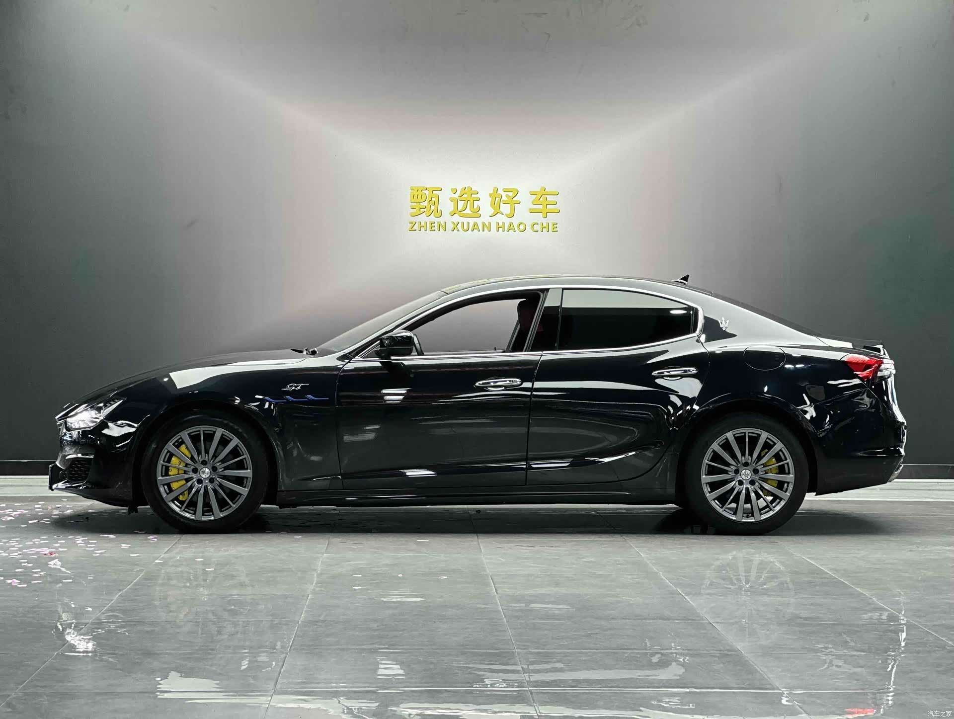 Maserati Ghibli, 2022 3