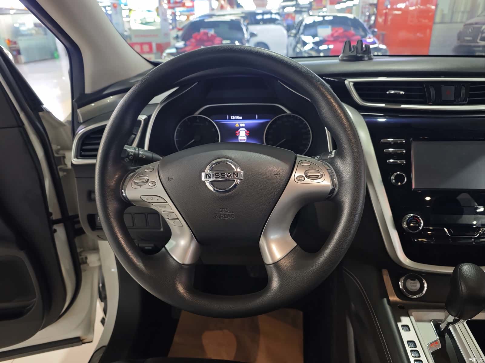 Nissan Murano, 2023 11